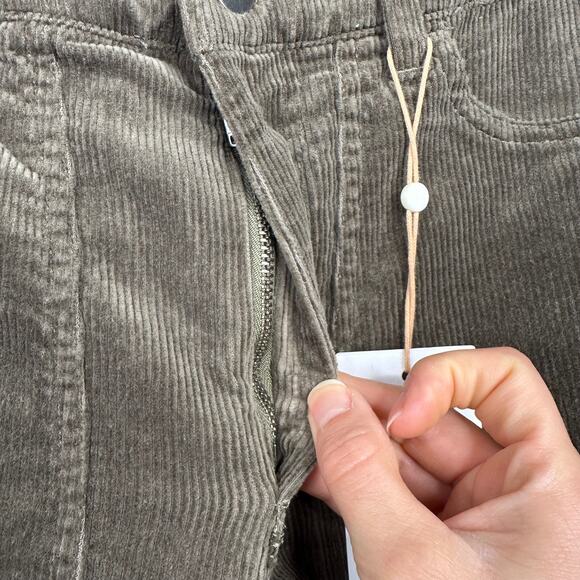 Quince Organic Stretch Corduroy Flare Pants - Picture 5 of 8